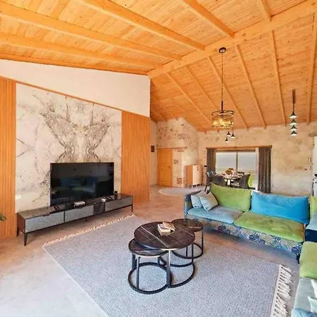 Ader 3 ヴィラ フェティエ